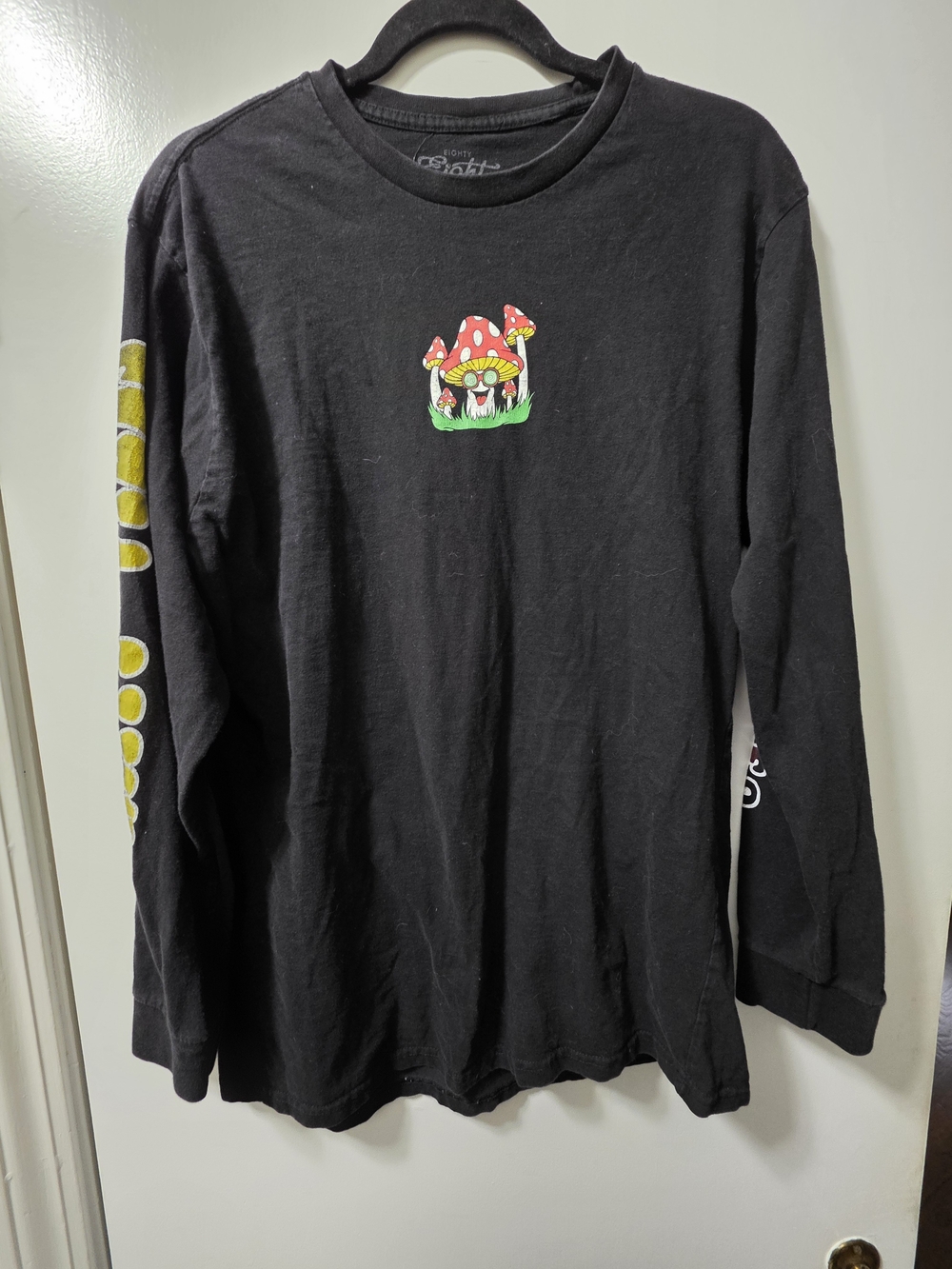 Long-Sleeve Trippy Vibes Mushroom Shirt